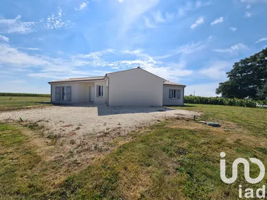 Maison traditionnelle à Les Essards (17250)