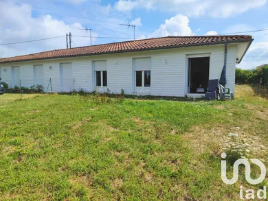 Maison à Hiesse (16490)