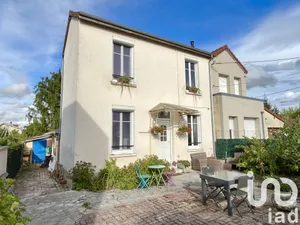 House at Troyes (10000)