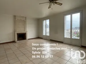 Building in Château-la-Vallière (37330)