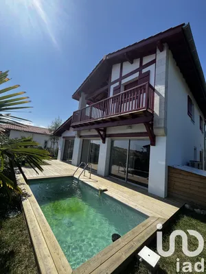 House at Urrugne (64122)