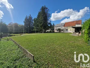 Immeuble à Saint-Jean-de-la-Ruelle (45140)