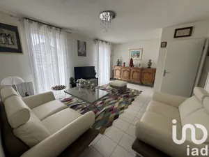 Apartment in Tigery (91250)