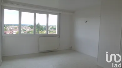 Building in Gueugnon (71130)