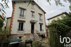 Pavillon à Le Plessis-Bouchard (95130)