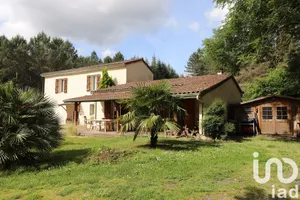 Maison à Saint Martin d'Ary (17270)