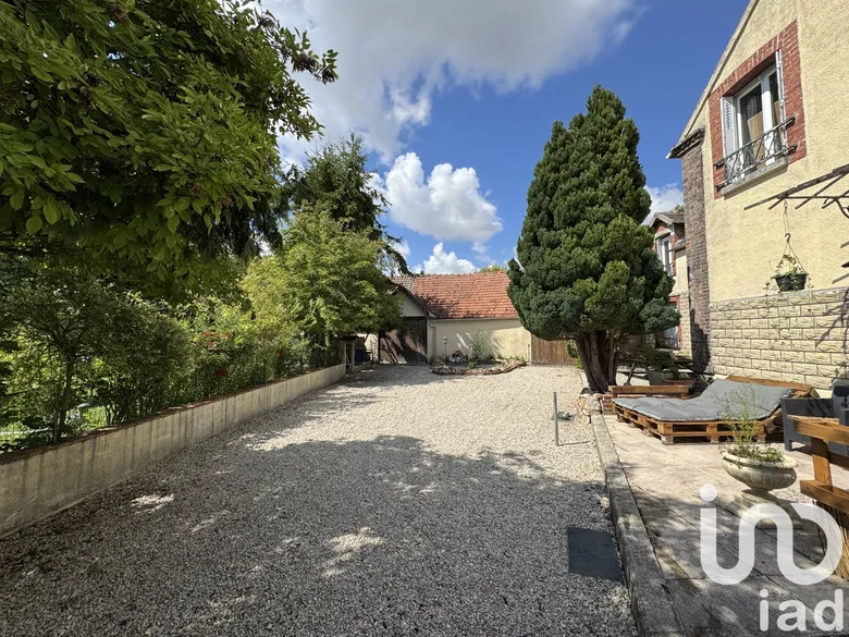 Maison 7 pièces 207 m² · à Ossey-les-Trois-Maisons · 207 m² · 229 000 €