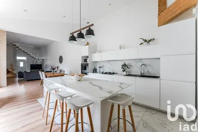 House at Talence (33400)