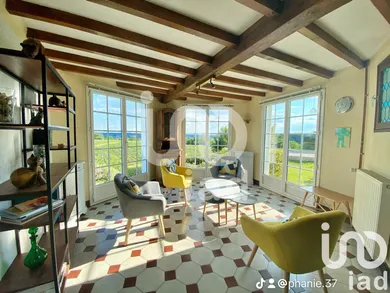 Mansion at Rochecorbon (37210)