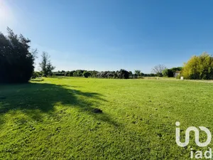 Building plot at Saint-Germain-du-Puch (33750)