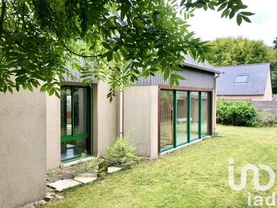 House at Saint-Malo (35400)