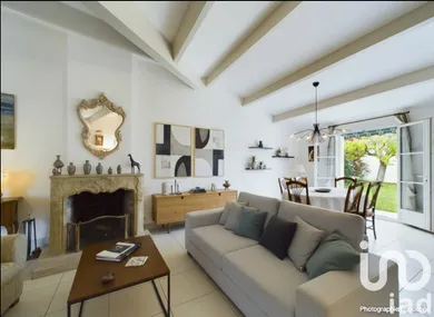 Maison traditionnelle à Loix (17111)