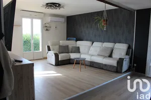 House at La Bigottière (53240)