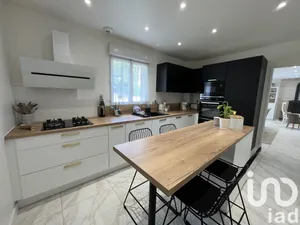 House at Montfermeil (93370)