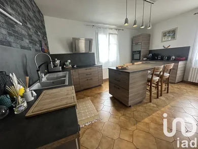 House at Bonneil (02400)