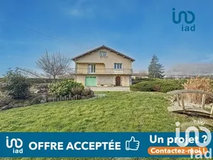 Traditional house at Maclas (42520)