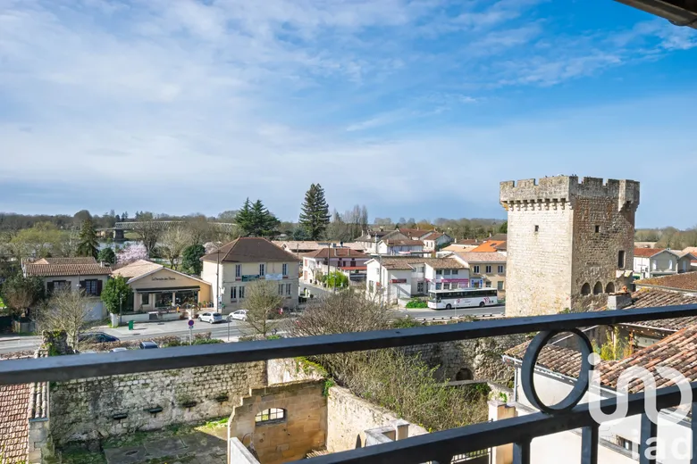 Maison 8 pièces 230 m² · à Cadillac-sur-Garonne · 230 m² · 309 000 €