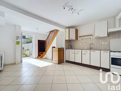 Townhouse in Ballancourt-sur-Essonne (91610)