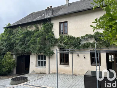 House at Chamboulive (19450)