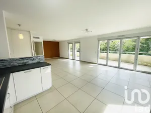 Apartment at L'Isle-sur-la-Sorgue (84800)