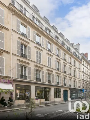 Parking in Paris (75009)