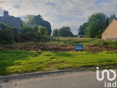 Terrain à Équennes-Éramecourt (80290)