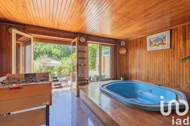 Townhouse at Fontenay-sous-Bois (94120)