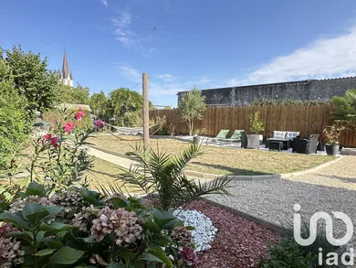 Townhouse in Chaumes-en-Retz (44320)