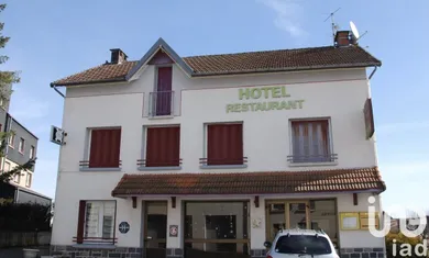 Immeuble à Herment (63470)