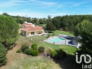 Maison d'architecte à Revel (31250)