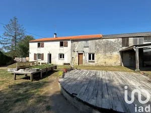 Maison de campagne à Mervent (85200)