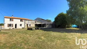 Maison de campagne à Mervent (85200)