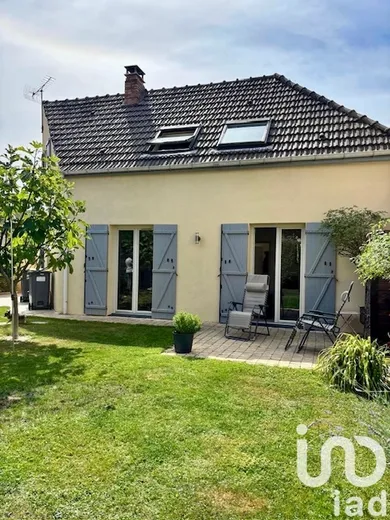 Maison à Combs-la-Ville (77380)
