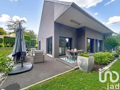 House at Villeneuve-sur-Aisne (02190)