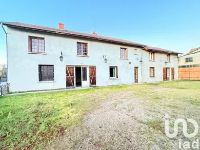 Immeuble à Saint-Yan (71600)