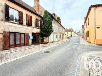 Maison de ville à Toulon-sur-Arroux (71320)