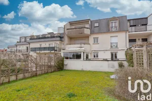 Apartment at Noisy-le-Grand (93160)