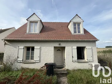 Maison traditionnelle à Boiscommun (45340)