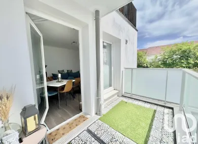 Appartement à ROISSY EN BRIE (77680)