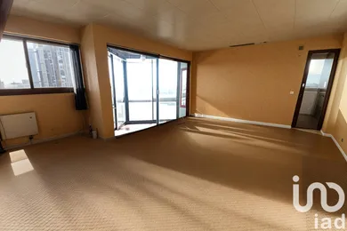 Apartment in Créteil (94000)