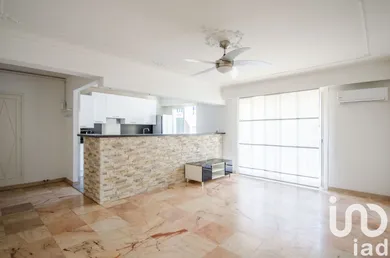 Apartment in Le Cannet (06110)