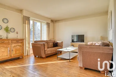 Apartment at Chatou (78400)