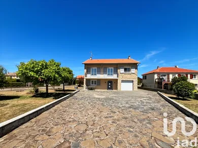 House at Saint-Christophe-sur-Dolaizon (43370)
