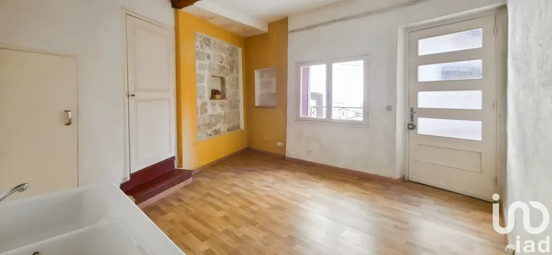 Maison 3 pièces 46 m² · à Castelnau-de-Guers · 46 m² · 84 900 €