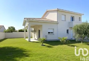 House at Valence (26000)