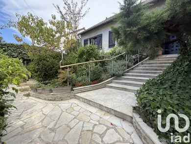 House at Sainte-Geneviève-des-Bois (91700)