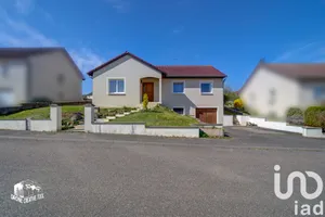 Architectural house at Coin-lès-Cuvry (57420)