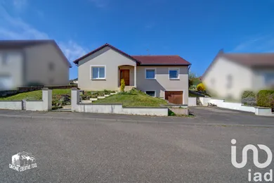 Architectural house at Coin-lès-Cuvry (57420)