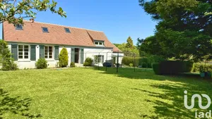 Maison traditionnelle à Le Heaulme (95640)