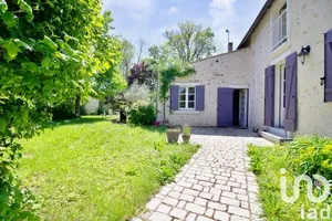 Maison de campagne à Auxy (45340)